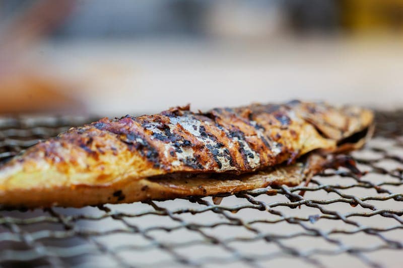 Poisson braisé + attiéké